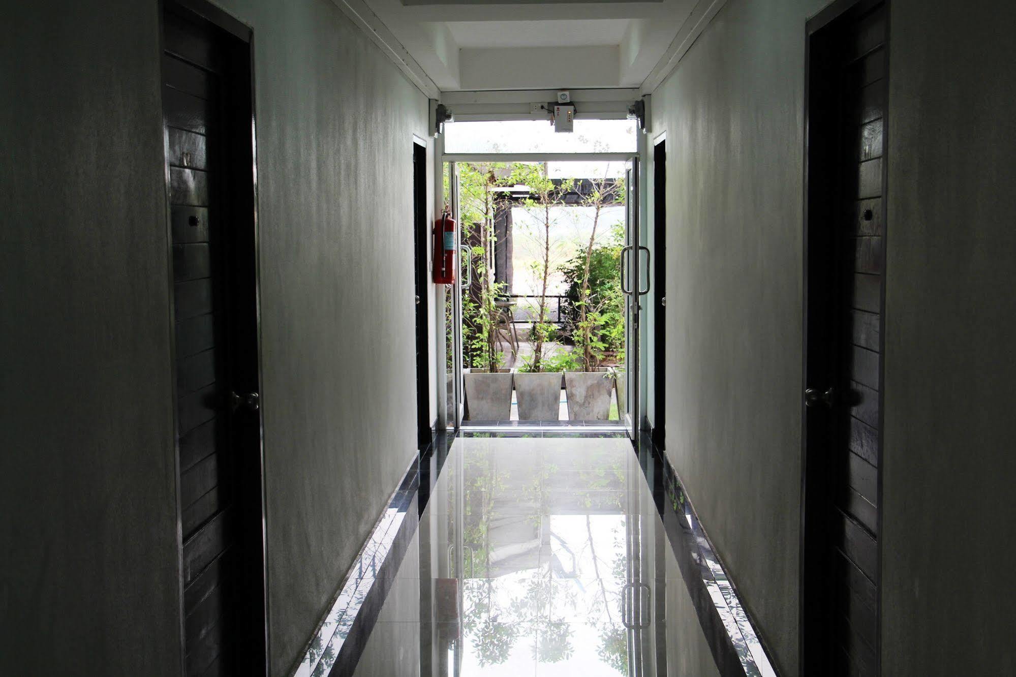 Modern Inn By Saifon Nong Khai Extérieur photo
